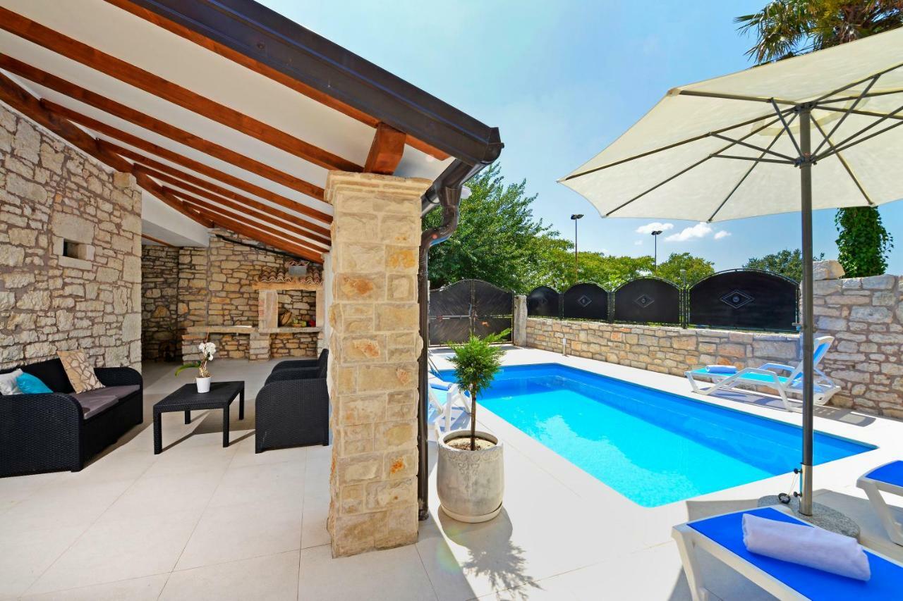 Lory Villa Sveti Lovreč Pazenatički Екстериор снимка
